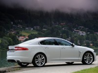 Jaguar XF 2012 photo