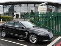 Jaguar XF 2012 photo