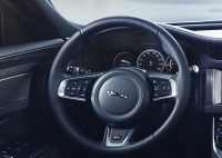 Jaguar XF 2015 photo
