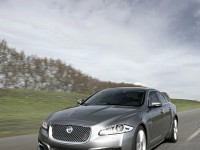 Jaguar XJ photo