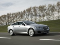 Jaguar XJ photo